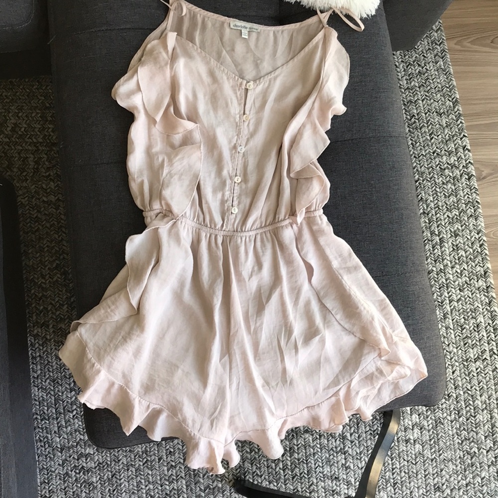 Nude romper